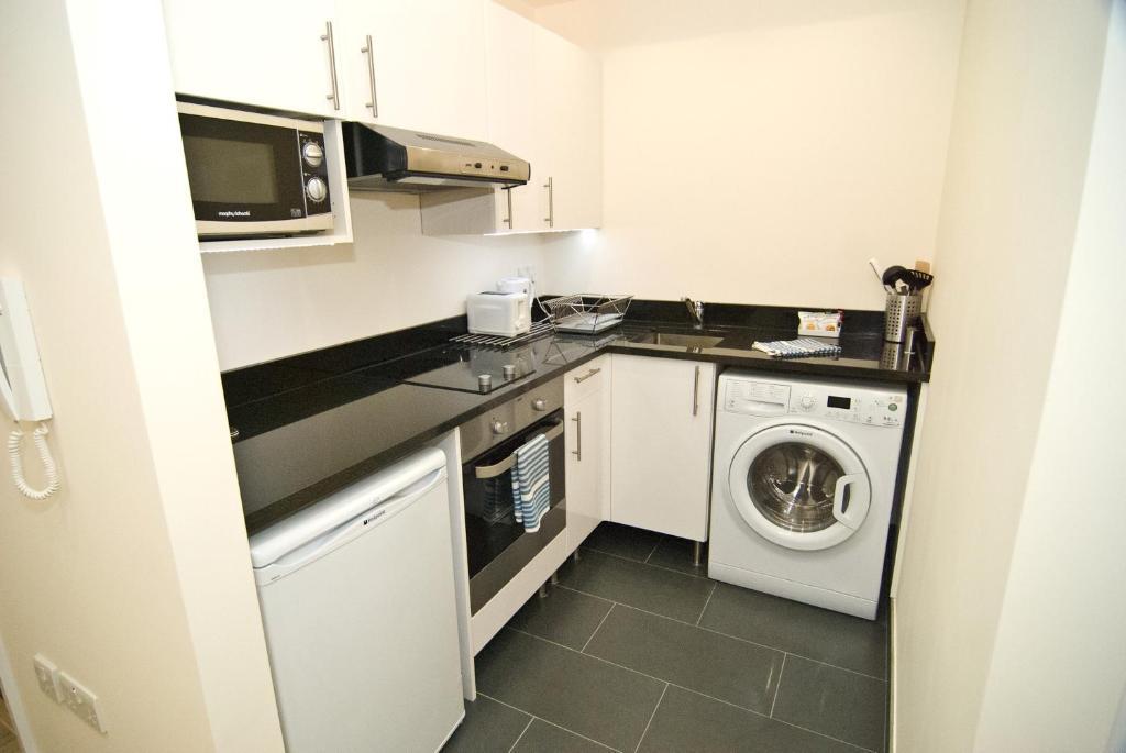 Finsbury Serviced Apartments Лондон Стая снимка