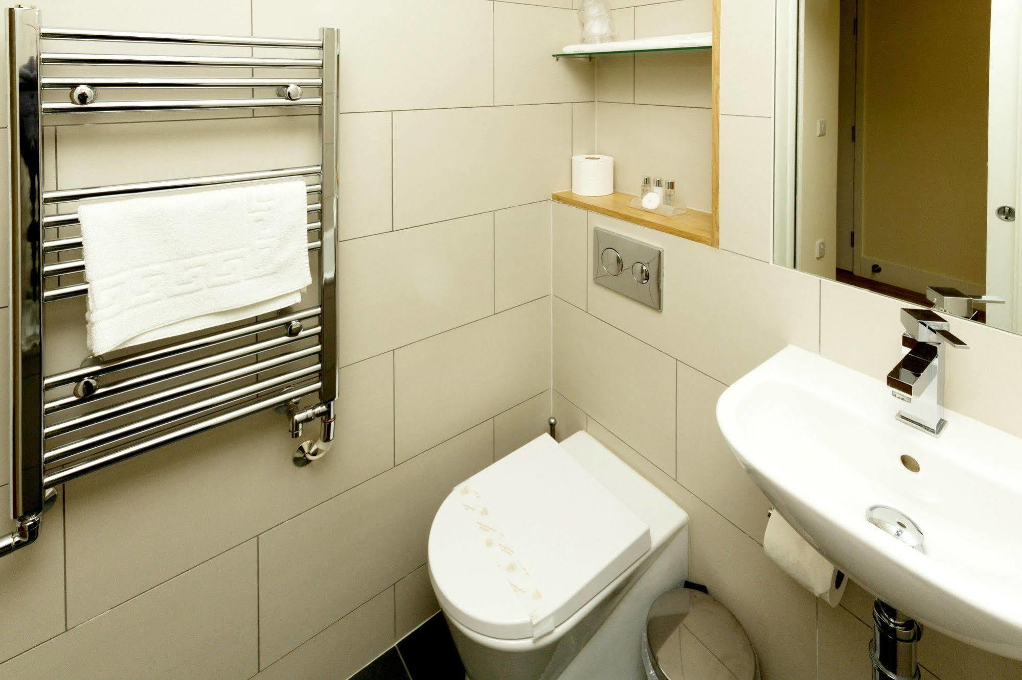 Finsbury Serviced Apartments Лондон Екстериор снимка