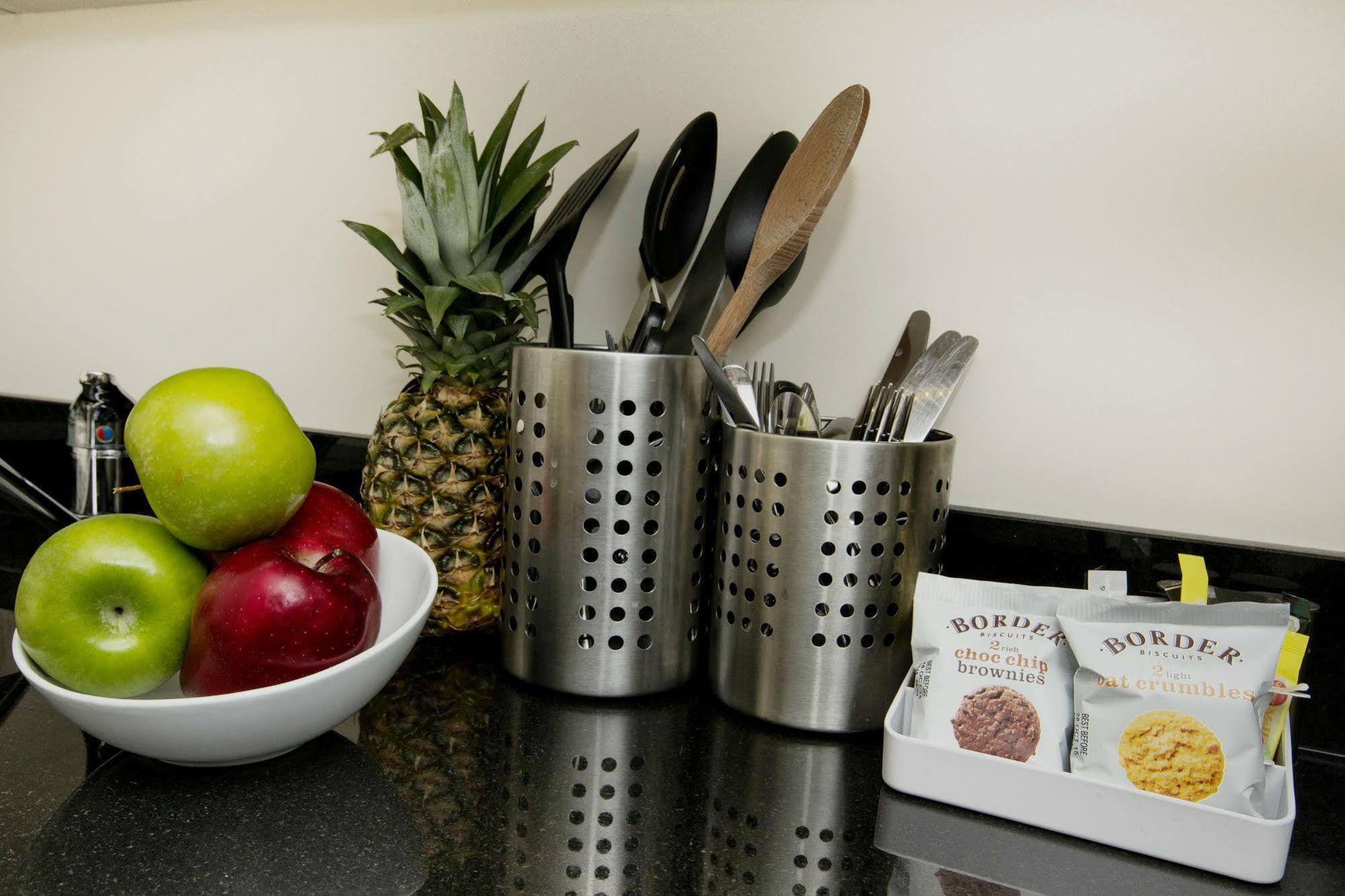 Finsbury Serviced Apartments Лондон Екстериор снимка