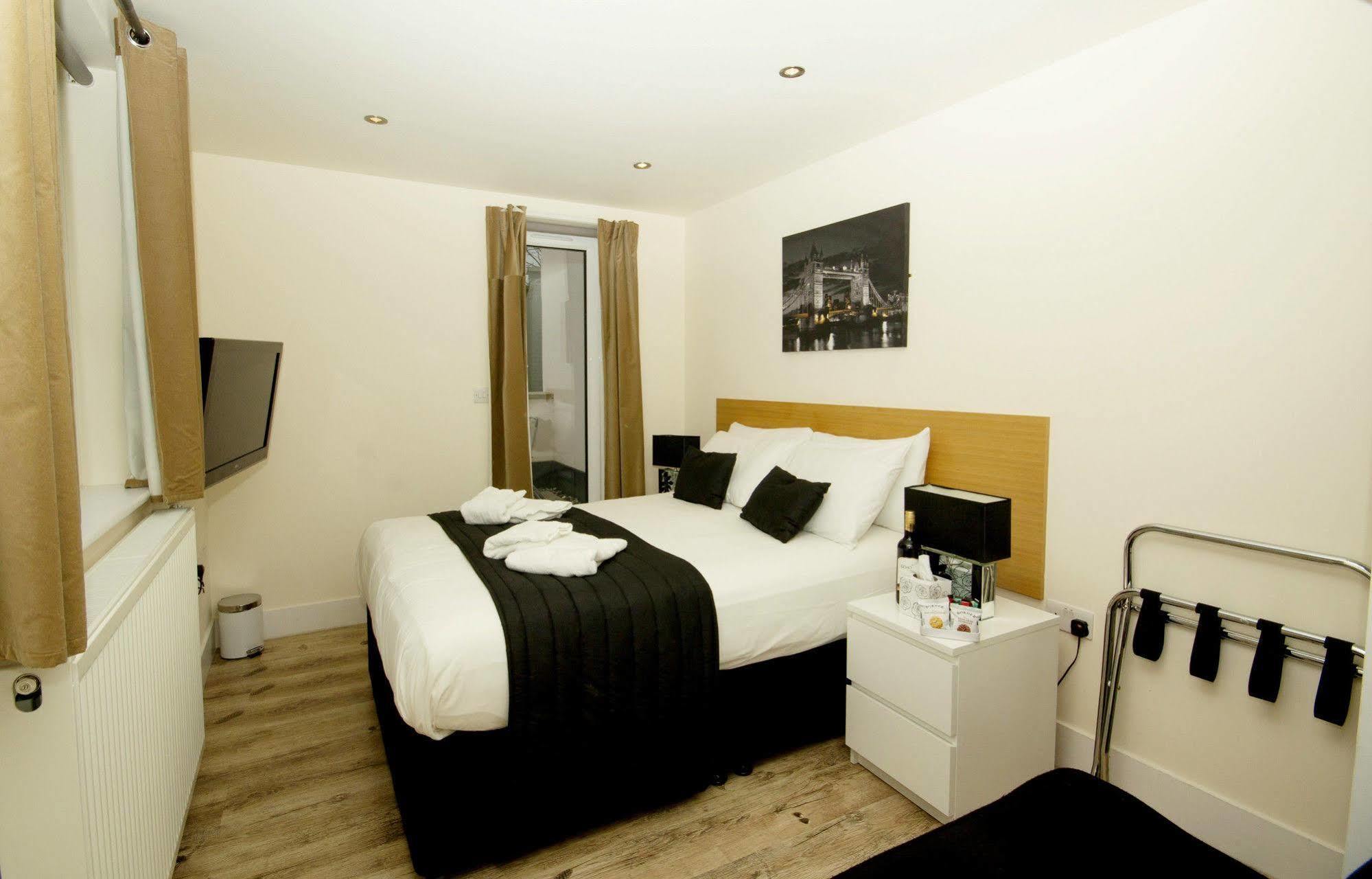 Finsbury Serviced Apartments Лондон Екстериор снимка